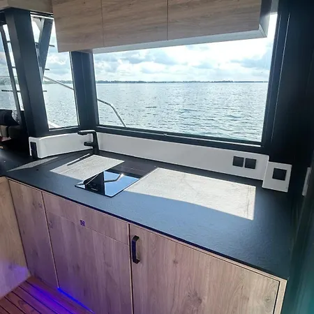 Bådhotel Jasmin Yacht - House Boat Mazury Upalty