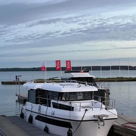 Bådhotel Jasmin Yacht - House Boat Mazury Upalty